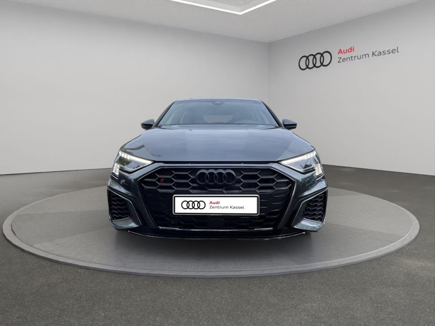 Bild über Audi S3 Sportback TFSI quattro S tronic - für weitere Informationen kontaktieren Sie den Audi Partner