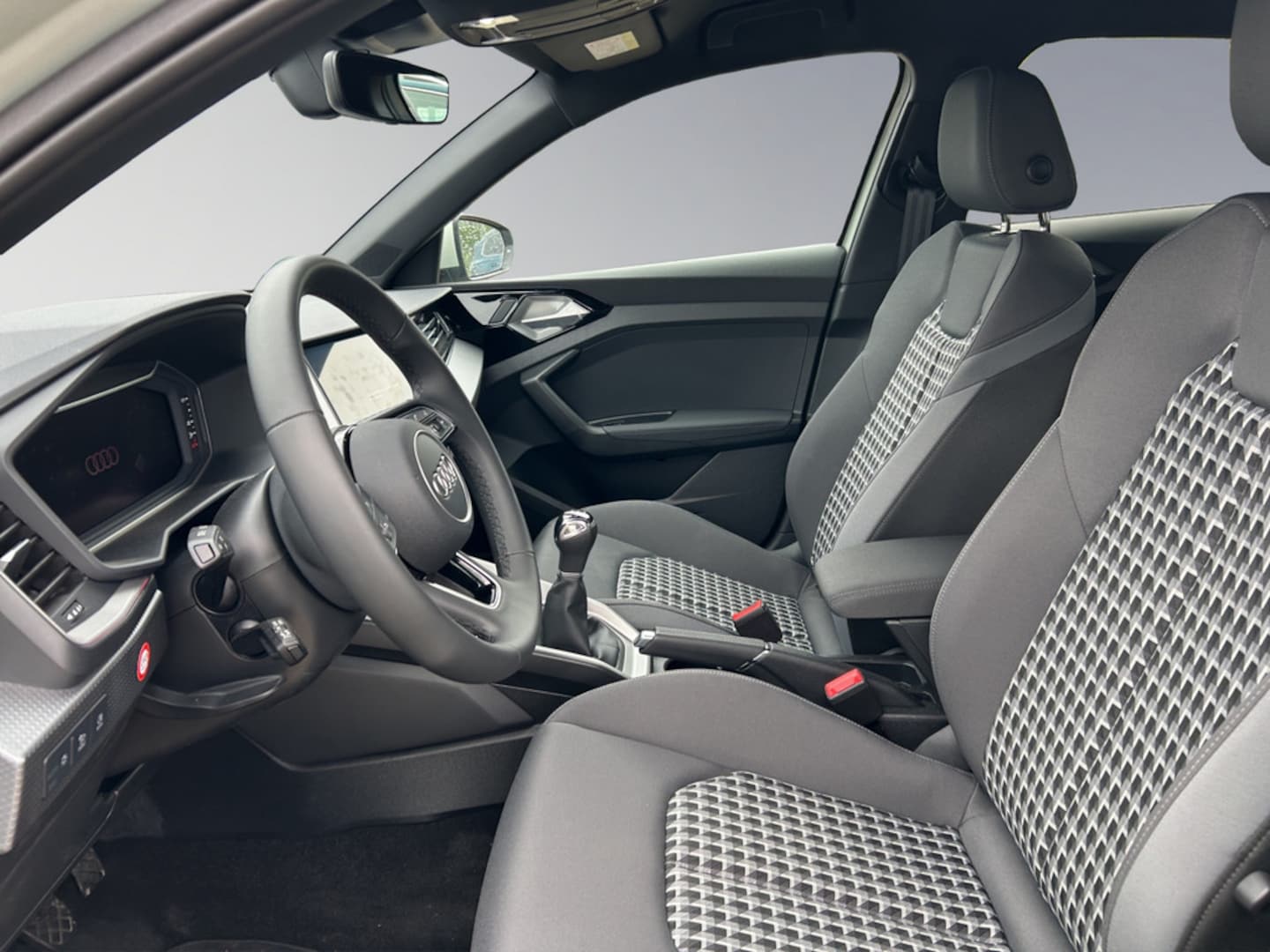 Bild über Audi A1 Sportback S line 30 TFSI Schaltgetriebe - für weitere Informationen kontaktieren Sie den Audi Partner