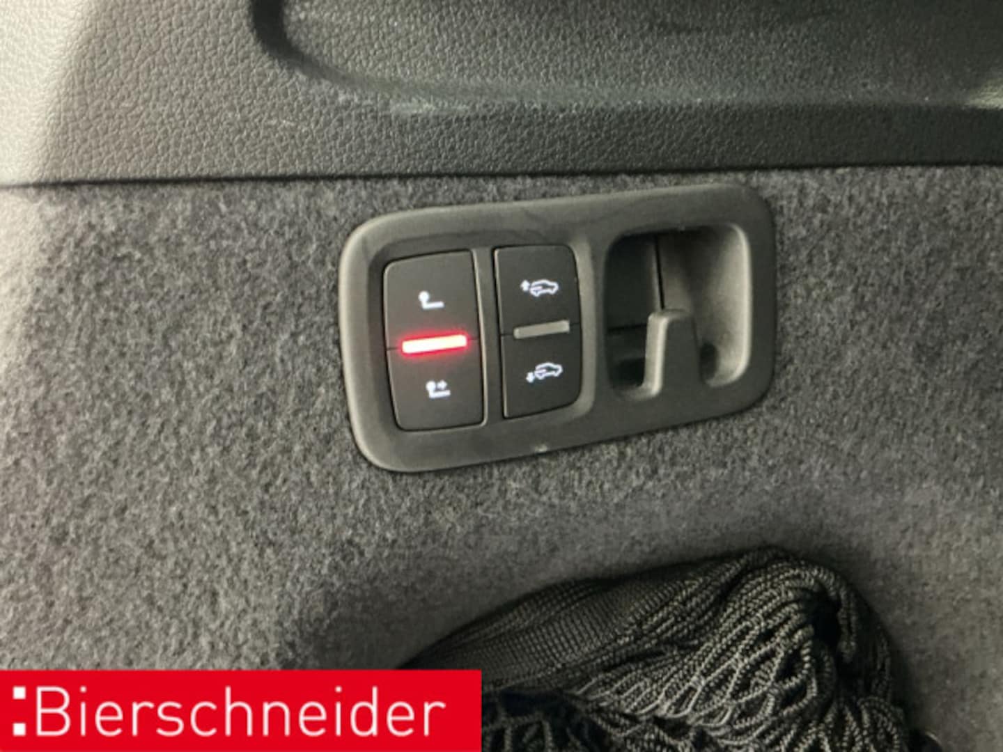 Bild über Audi Q7 SUV TFSI e 55 TFSI e quattro tiptronic - für weitere Informationen kontaktieren Sie den Audi Partner