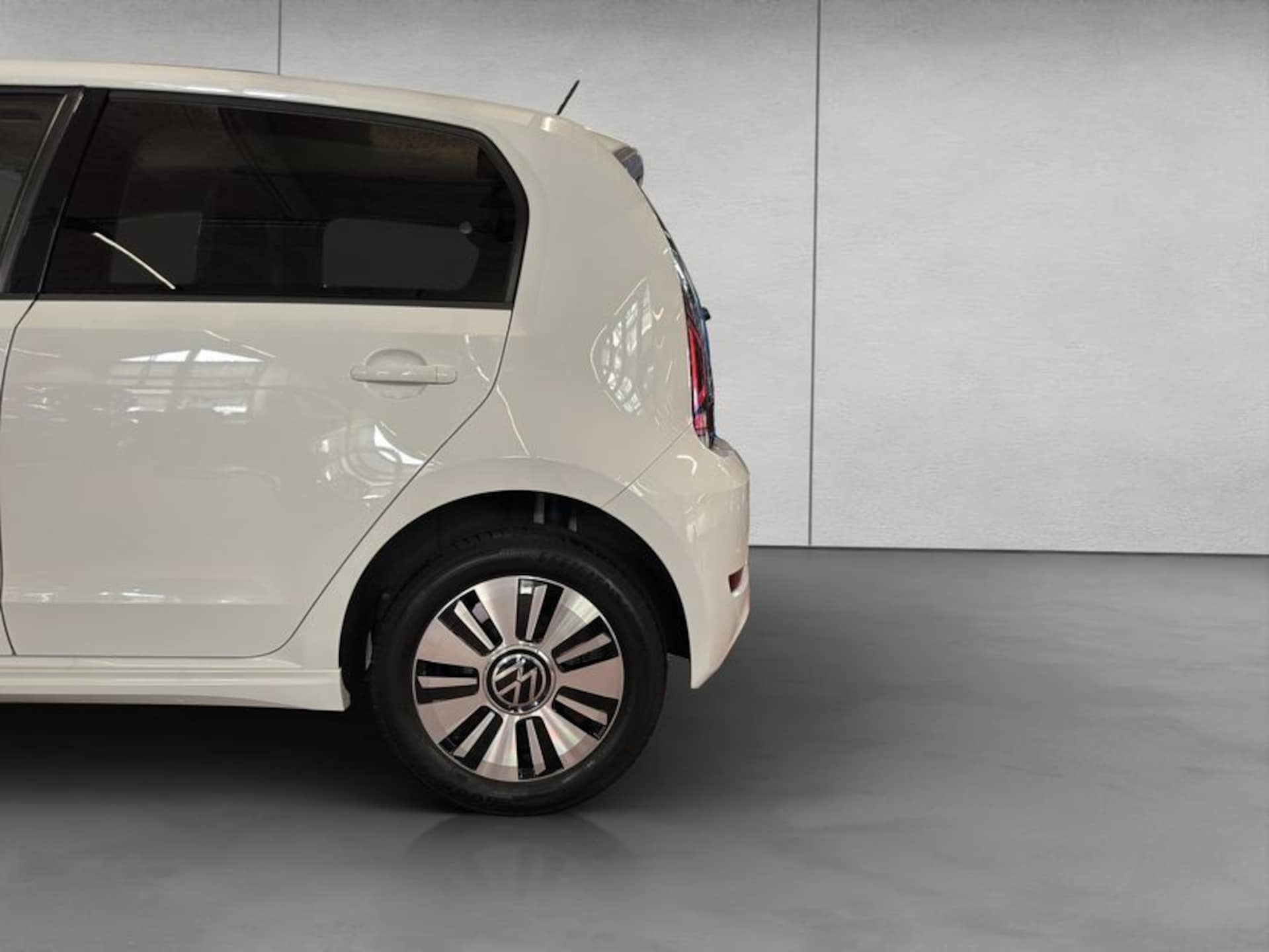 Volkswagen e-up! Style "Plus"