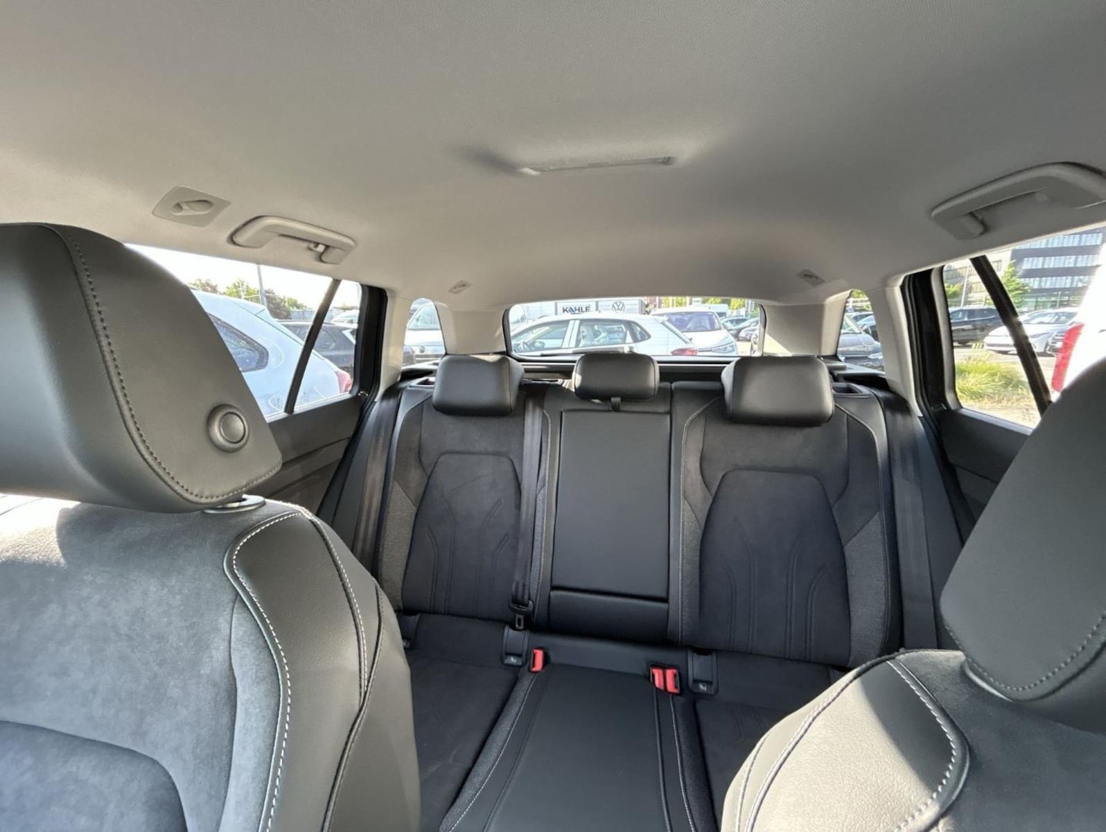 Volkswagen Golf Variant – Bild 8