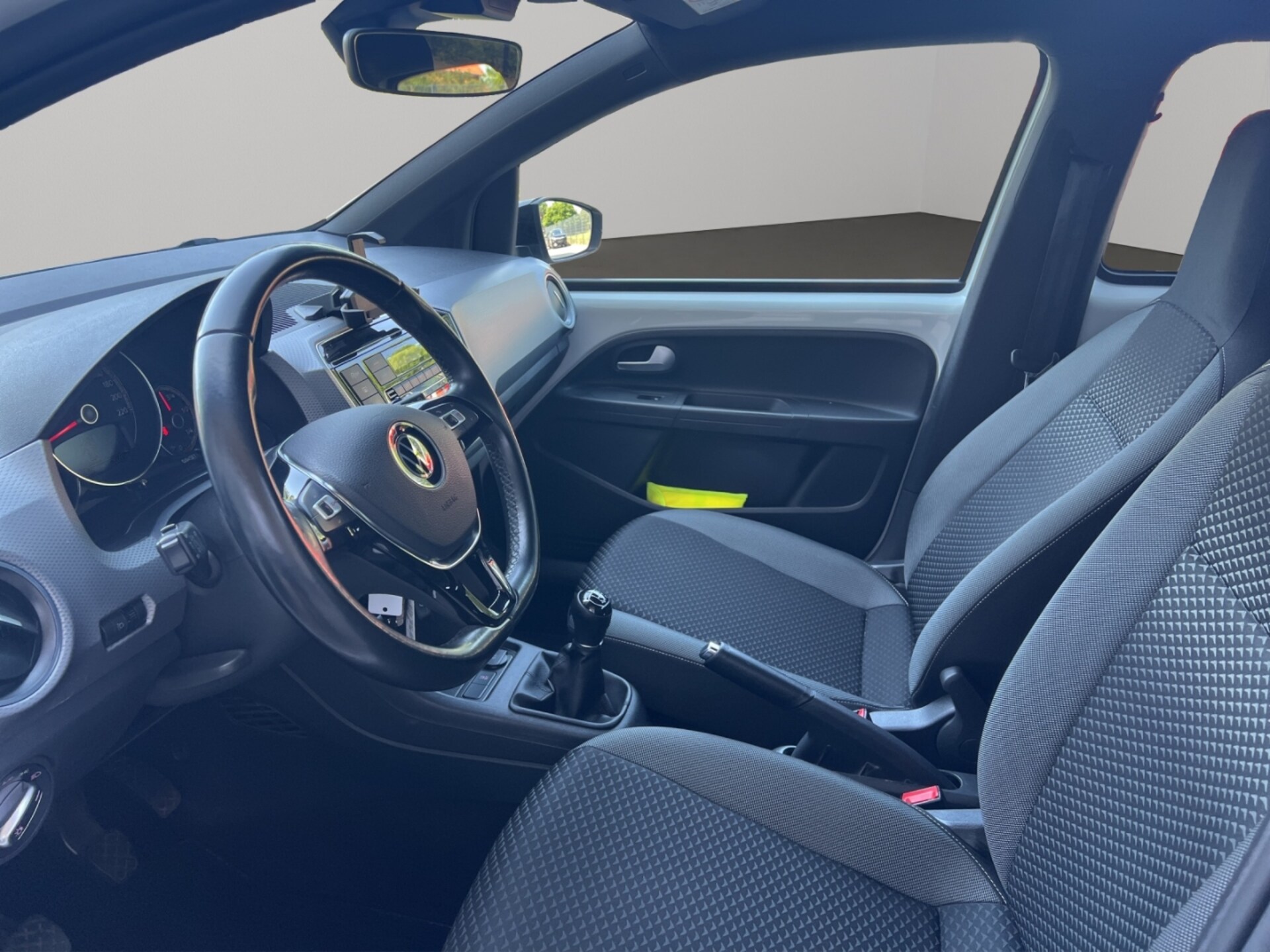 Volkswagen up! ACTIVE