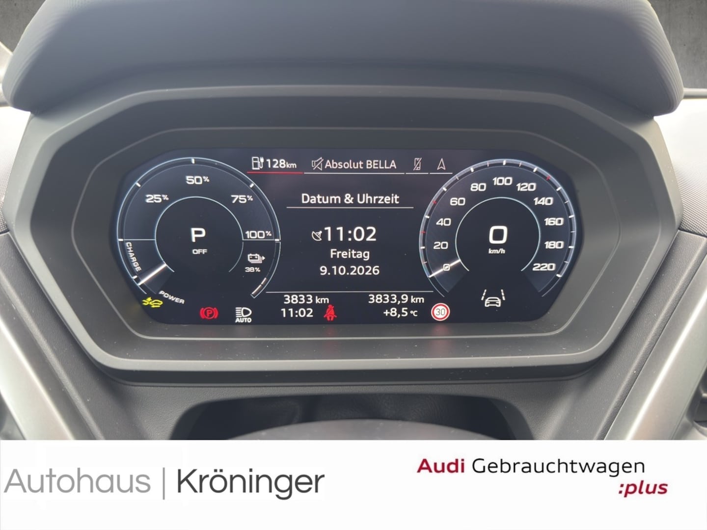 Bild über Audi Q4 e-tron 40 e-tron - für weitere Informationen kontaktieren Sie den Audi Partner