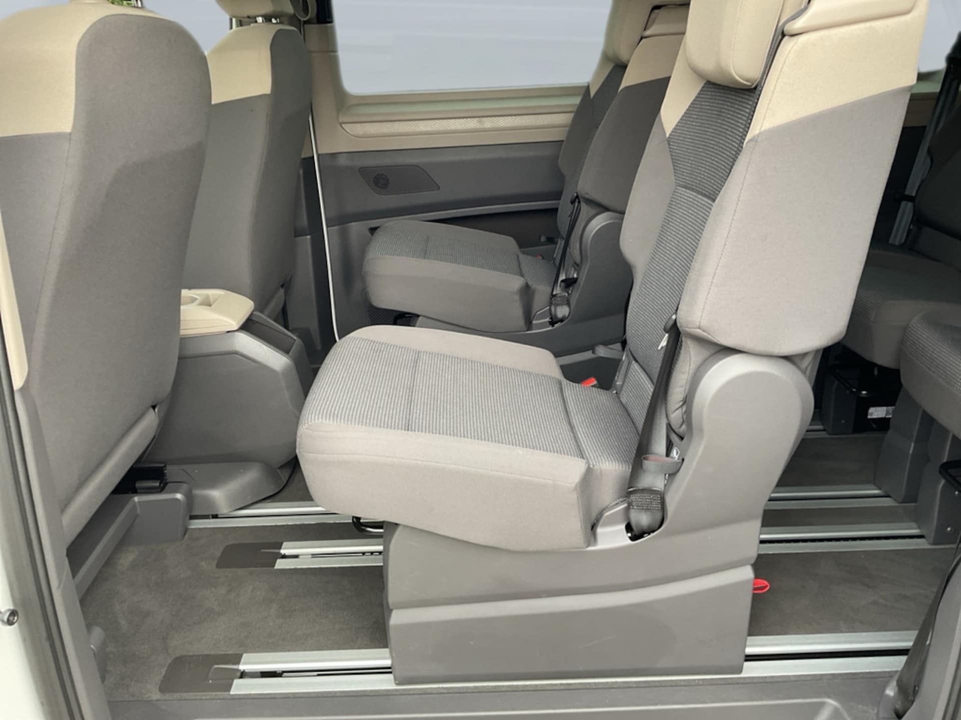 Volkswagen Multivan Basis-Modell