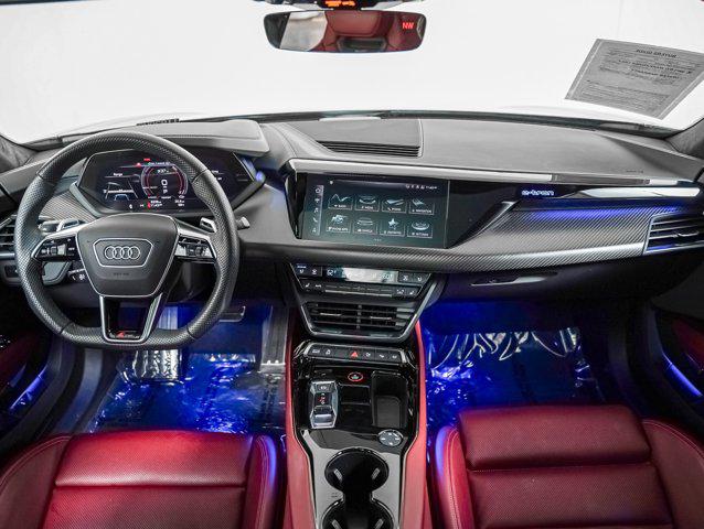 2023 Audi RS e-tron GT Base - Photo 11