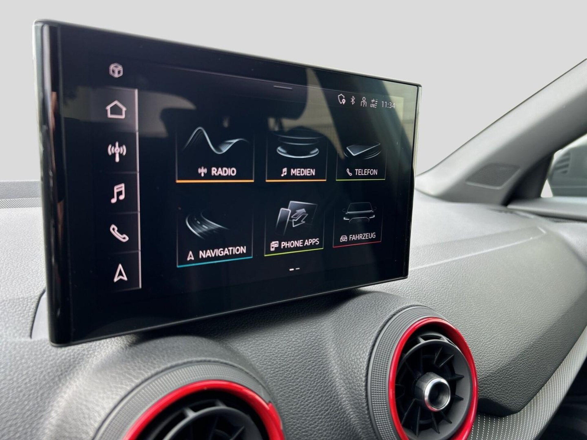 Audi Q2 S line