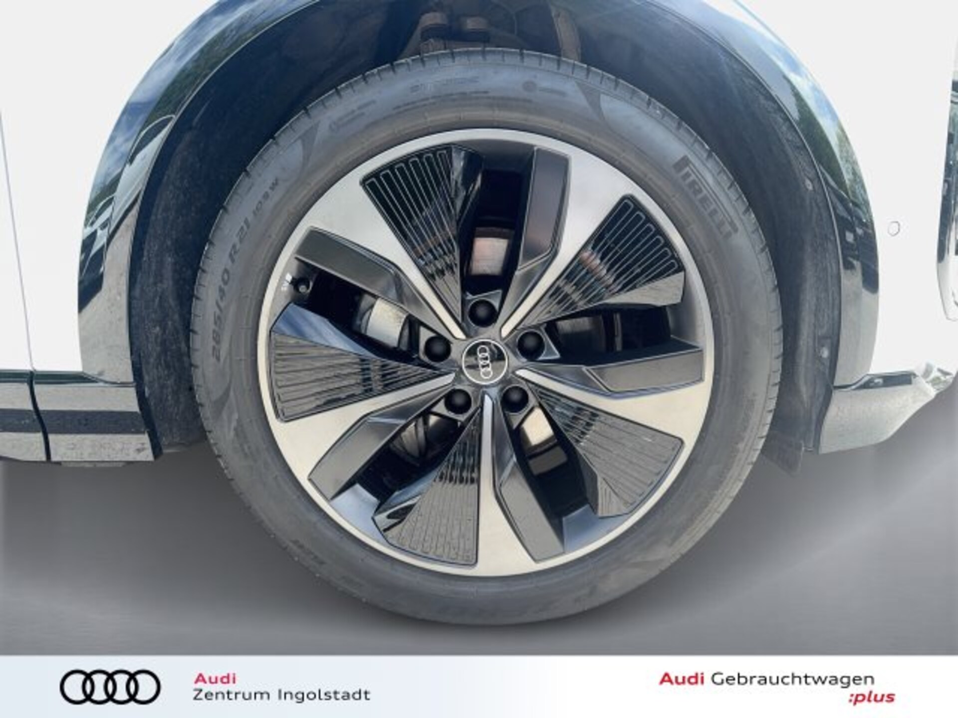 Audi Q6 SUV e-tron
