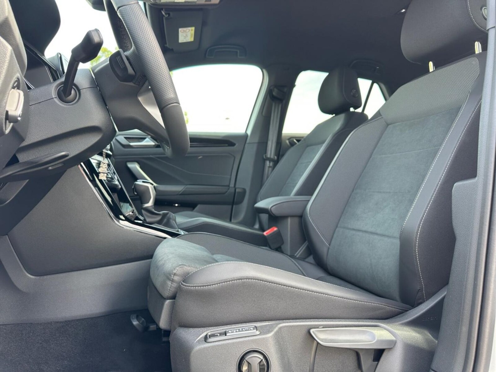 Volkswagen T-Roc – Bild 22