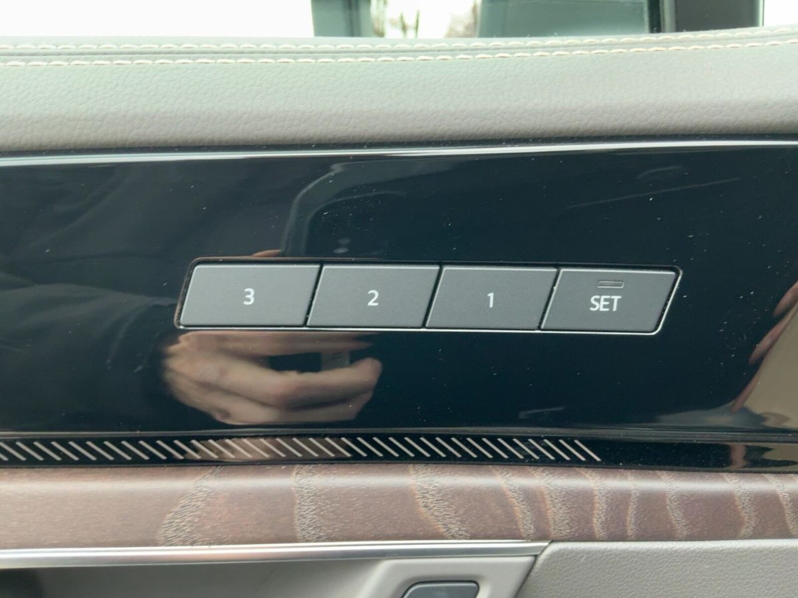 Volkswagen Touareg – Bild 18