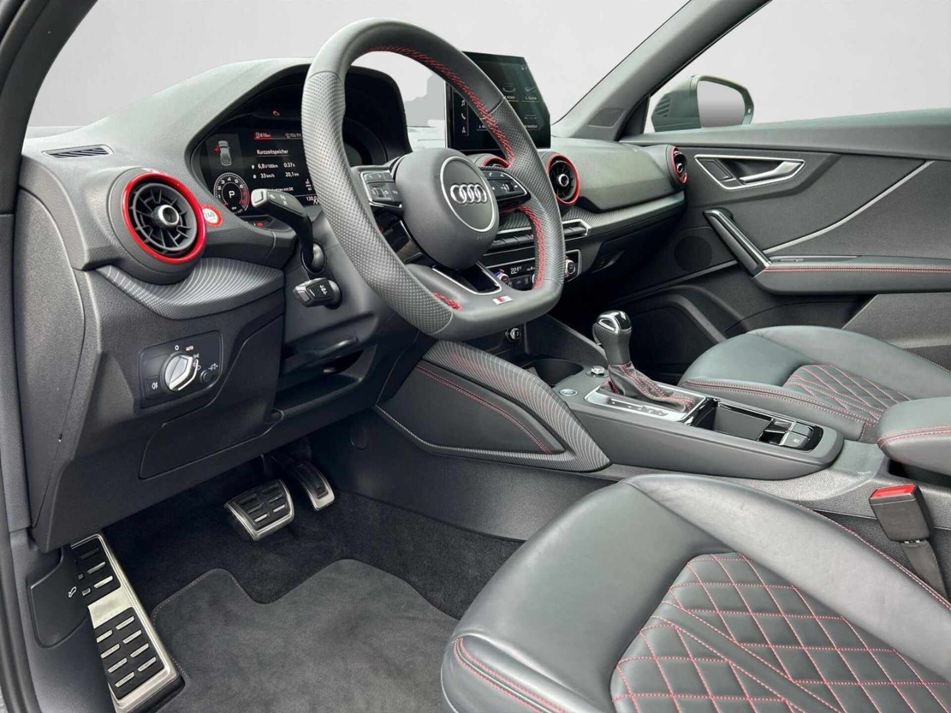 Audi Q2 S line