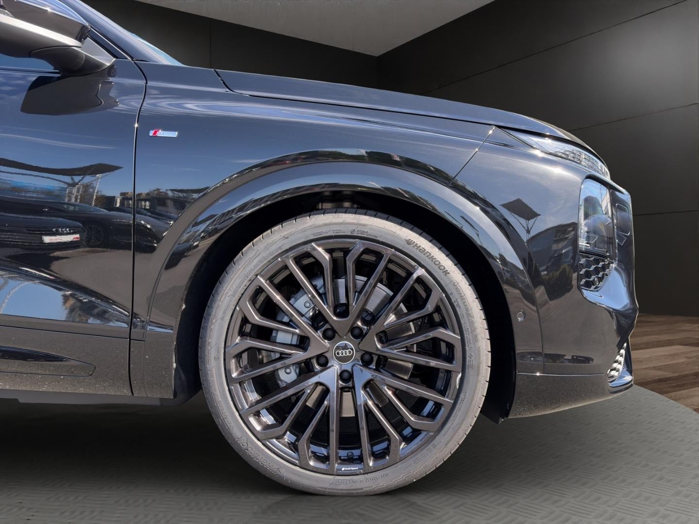 Bild über Audi Q7 SUV TDI quattro 220 kW tiptronic - für weitere Informationen kontaktieren Sie den Audi Partner