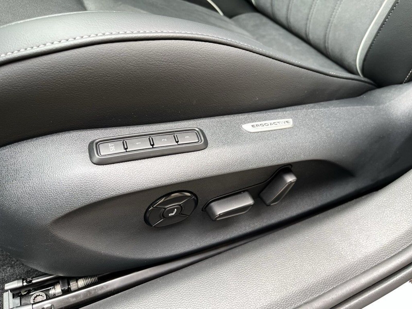 Volkswagen Passat – Bild 19