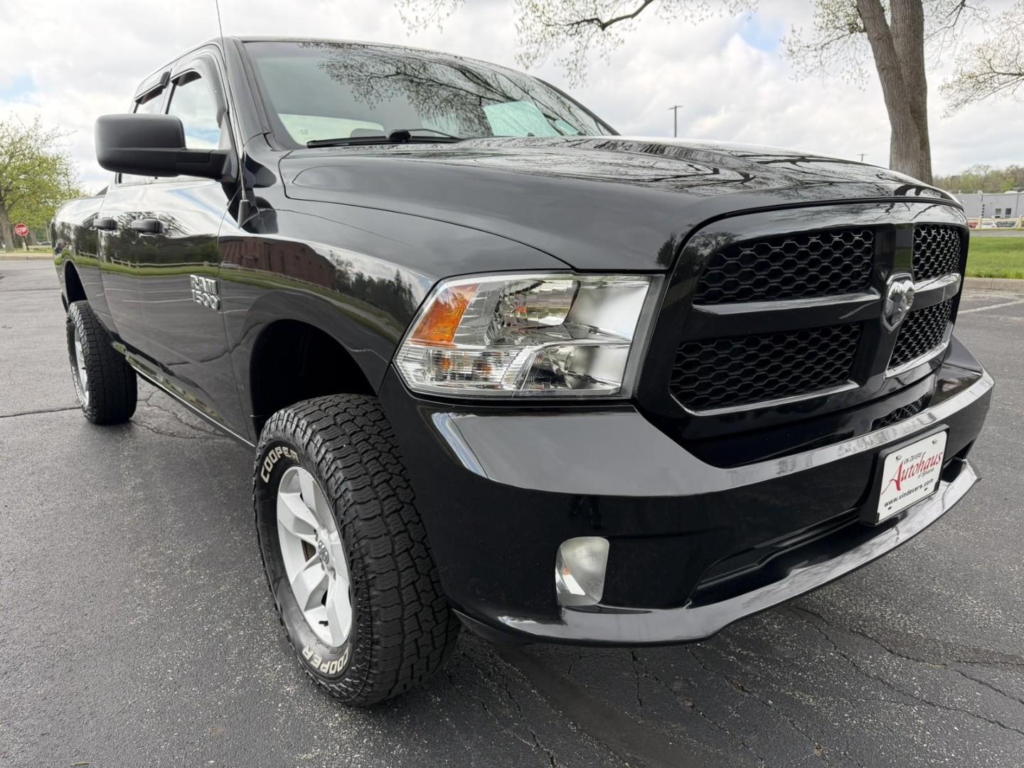2018 RAM 1500 Express 4x4 Quad Cab 6'4's photo