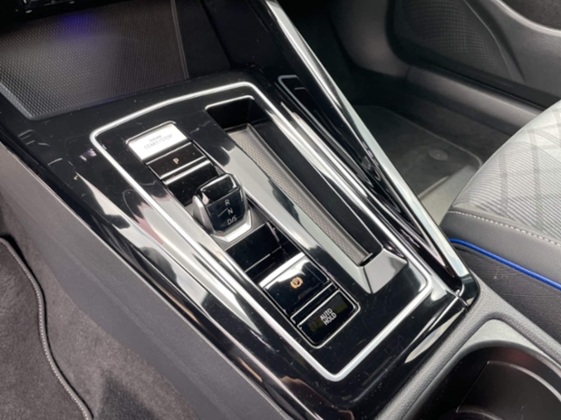 Volkswagen Golf Variant R-Line