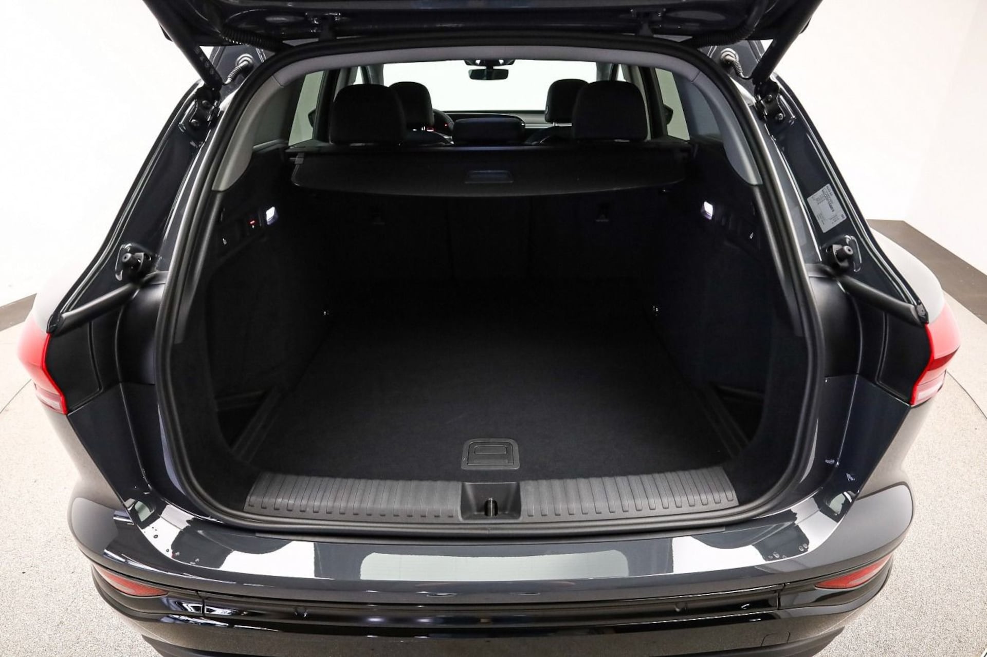 Audi Q6 SUV e-tron