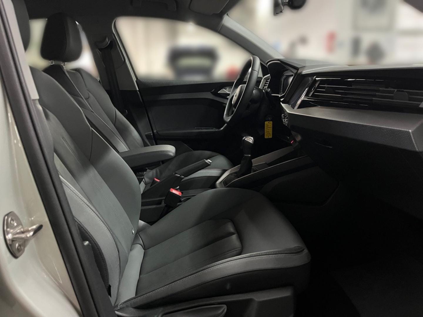 Bild über Audi A1 allstreet 30 TFSI Schaltgetriebe - für weitere Informationen kontaktieren Sie den Audi Partner