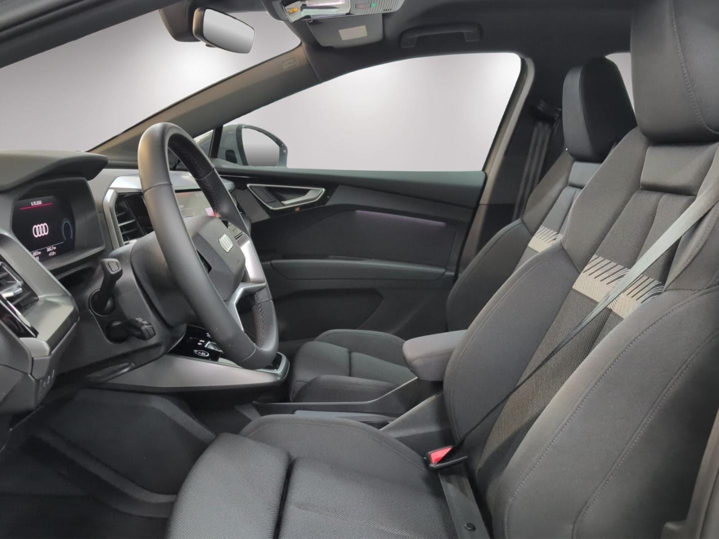 Bild über Audi Q4 e-tron 40 e-tron - für weitere Informationen kontaktieren Sie den Audi Partner