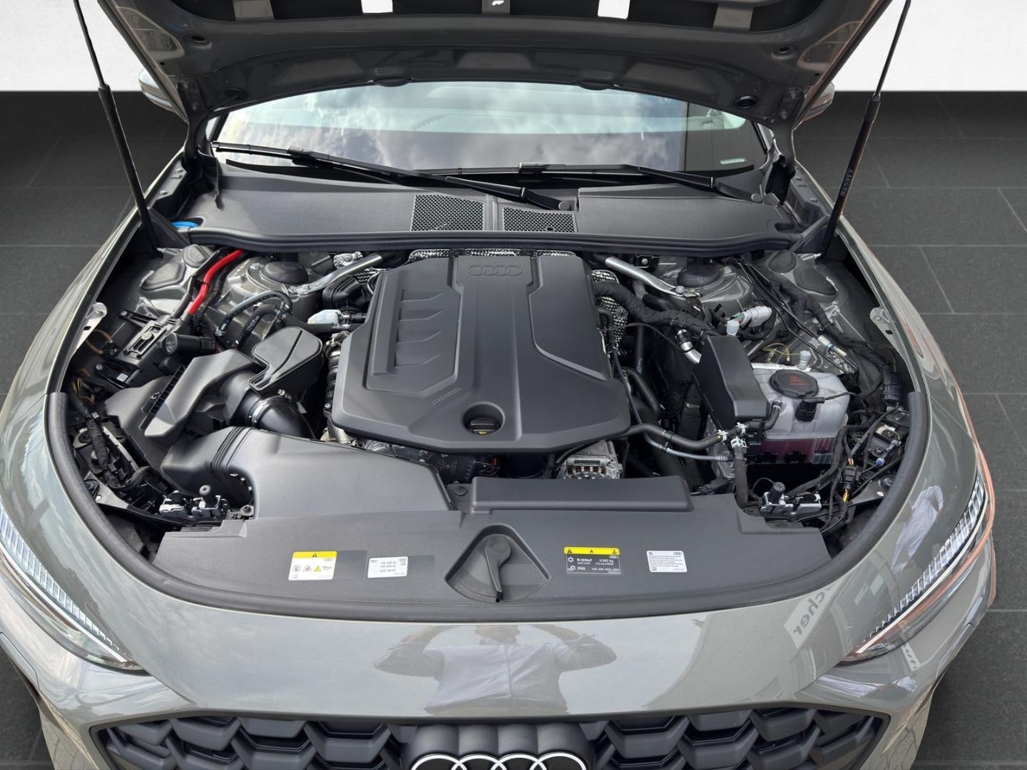 Bild über Audi A5 Avant TFSI S tronic - für weitere Informationen kontaktieren Sie den Audi Partner