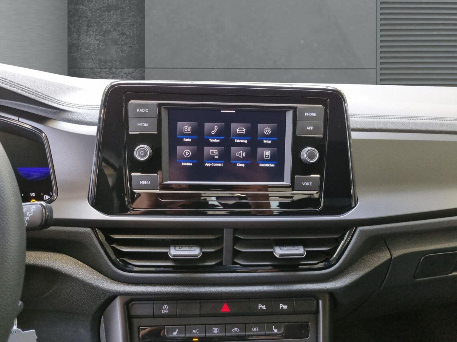 Volkswagen T-Roc – Bild 12