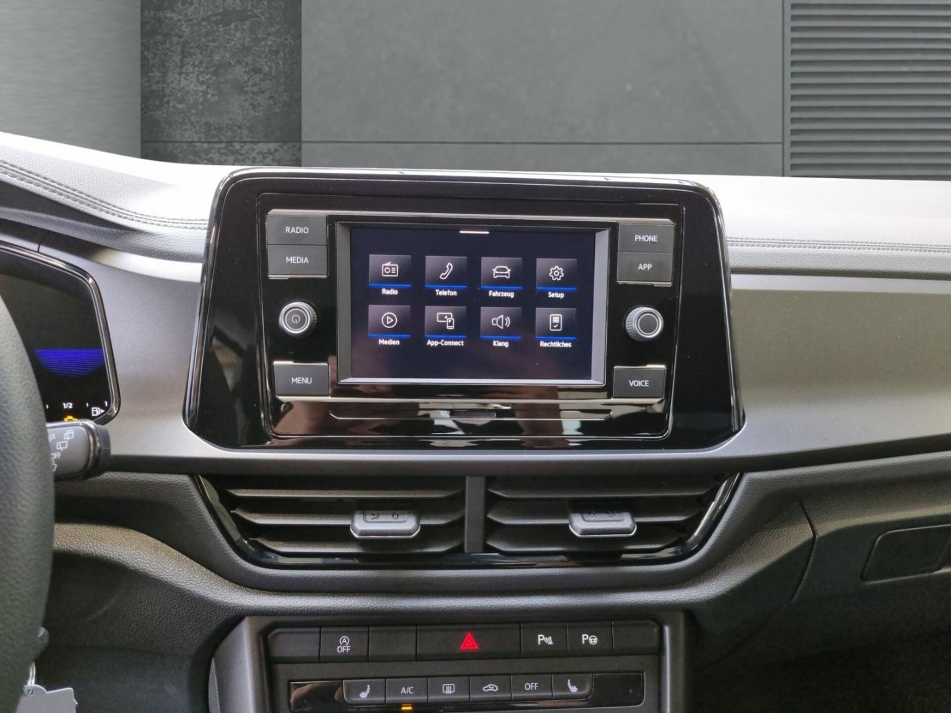 Volkswagen T-Roc Basis-Modell