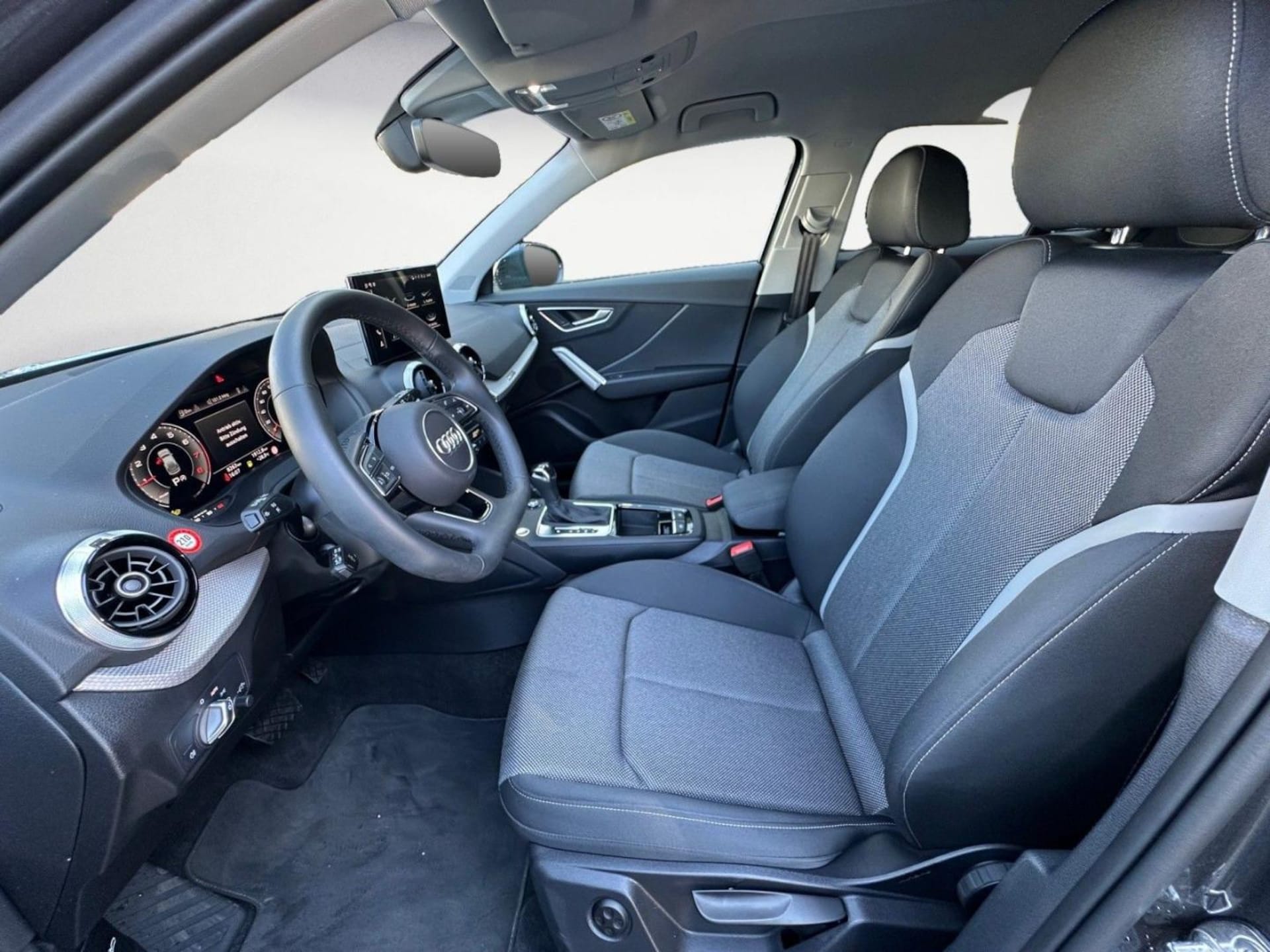 Audi Q2 S line