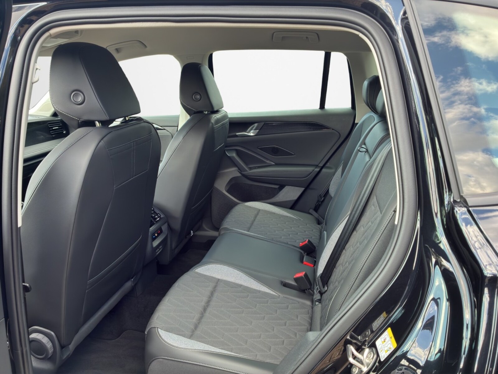 Volkswagen Tiguan – Bild 13