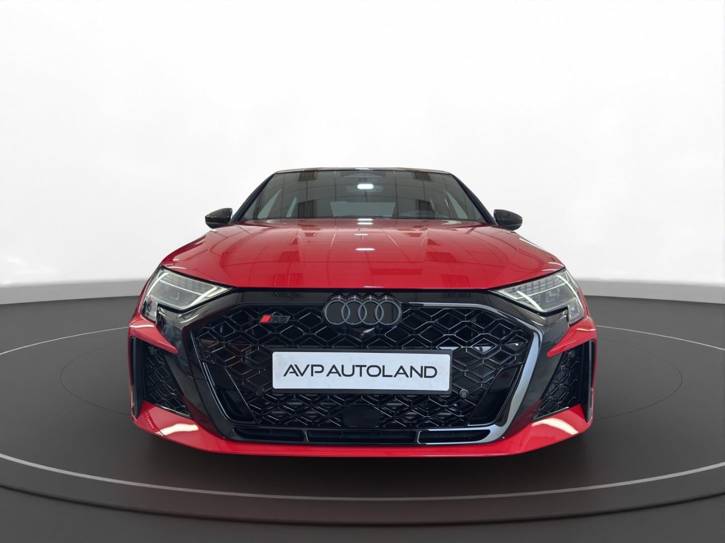 Bild über Audi RS 3 Limousine TFSI quattro 294 kW S tronic - für weitere Informationen kontaktieren Sie den Audi Partner