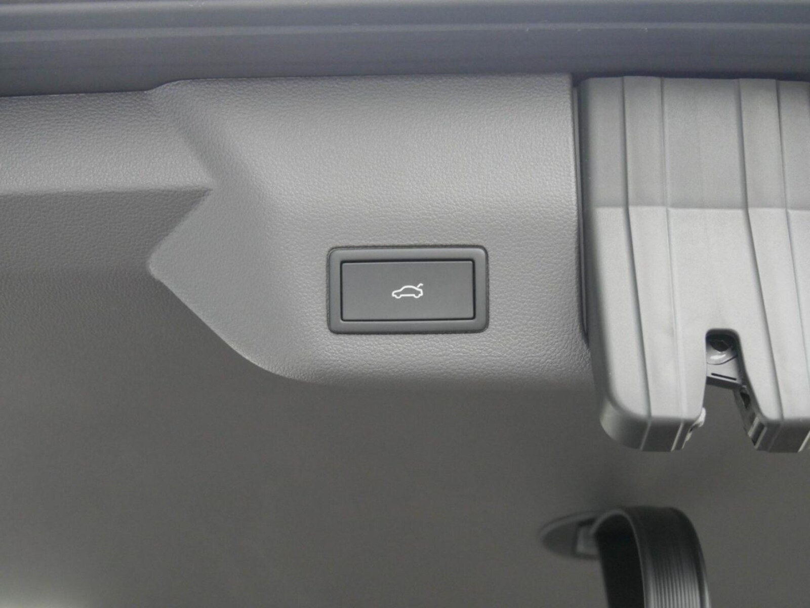 Volkswagen Multivan Langversion – Bild 15