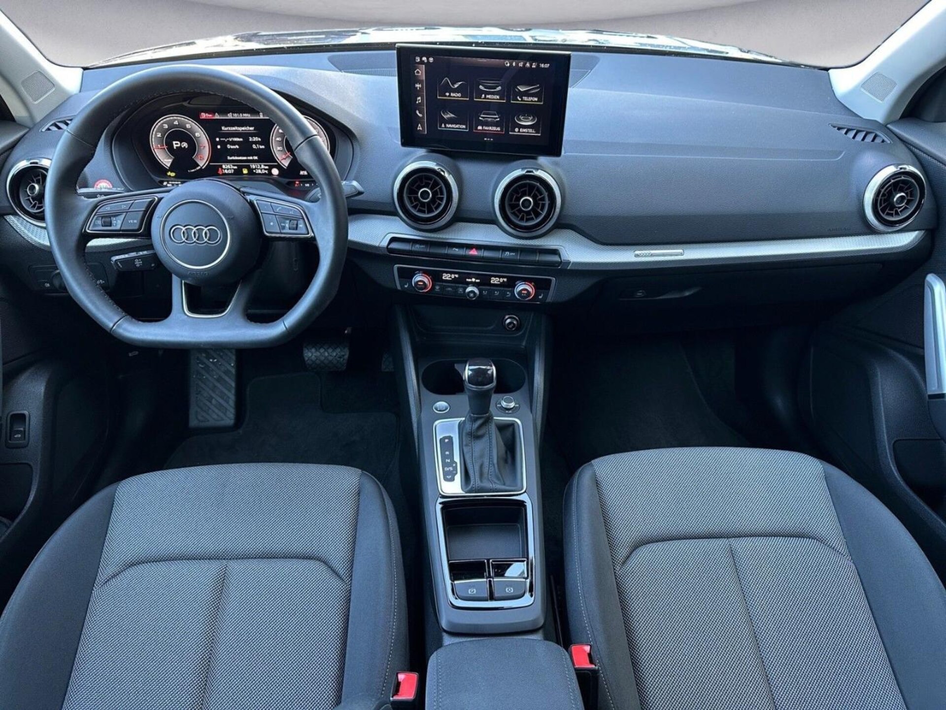 Audi Q2 S line