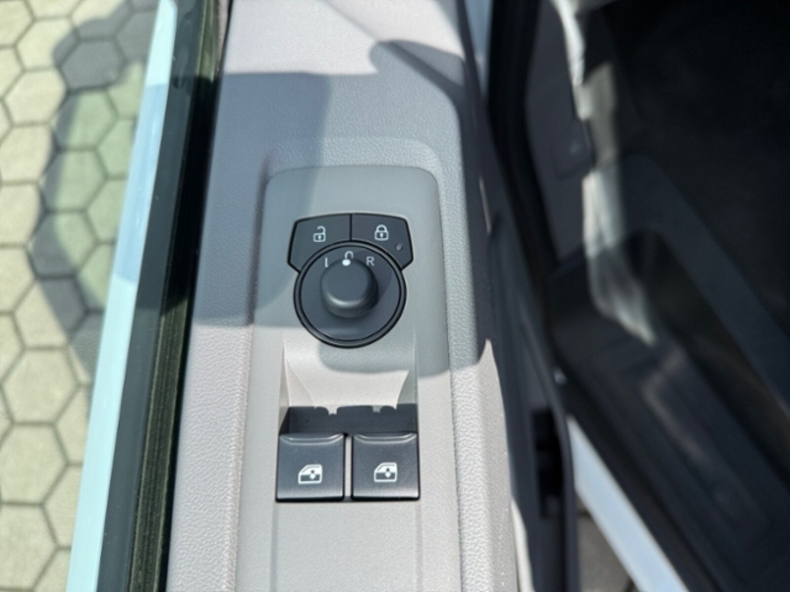 Volkswagen Transporter Kasten kurzer Radstand – Bild 19