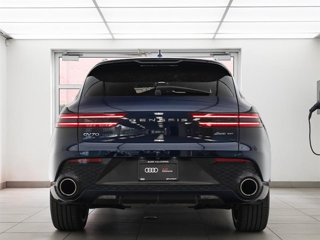 2023 Genesis GV70
