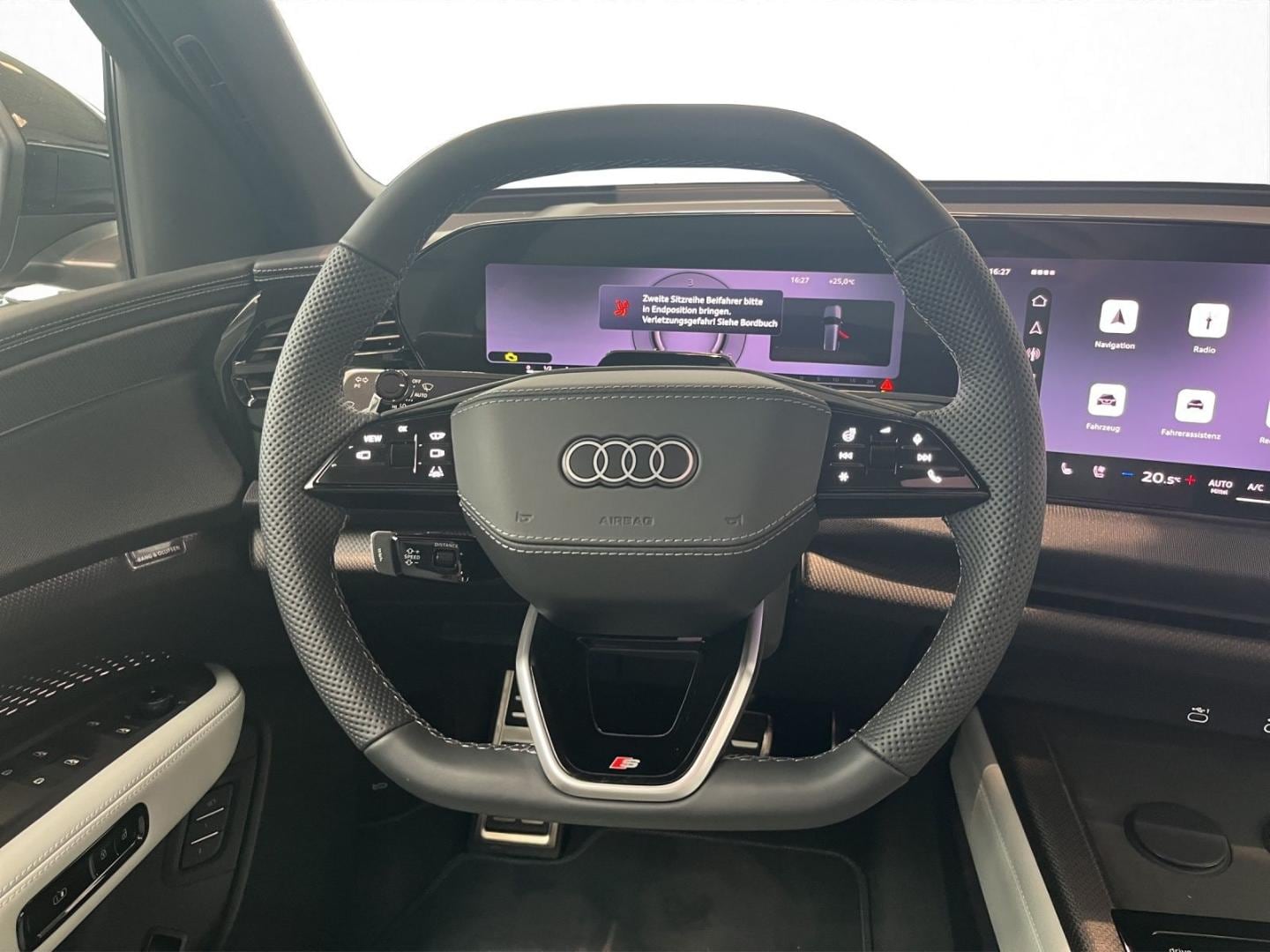 Bild über Audi Q7 SUV TDI quattro 220 kW tiptronic - für weitere Informationen kontaktieren Sie den Audi Partner