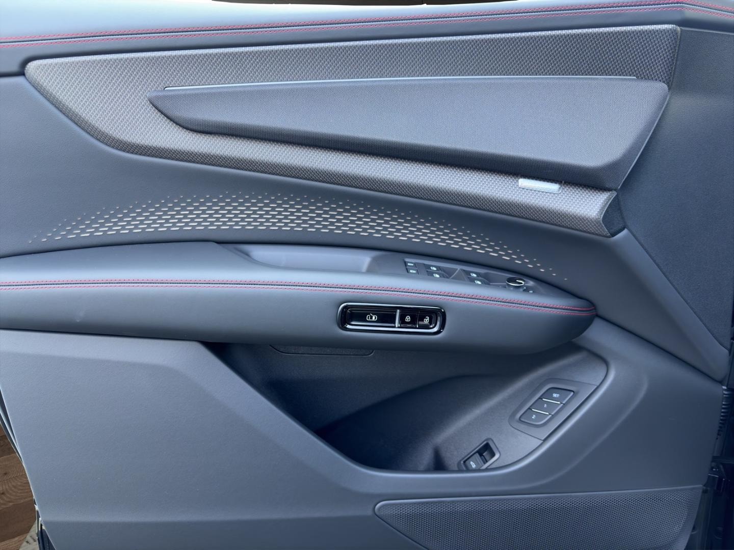 Bild über Audi Q7 SUV TDI quattro 220 kW tiptronic - für weitere Informationen kontaktieren Sie den Audi Partner
