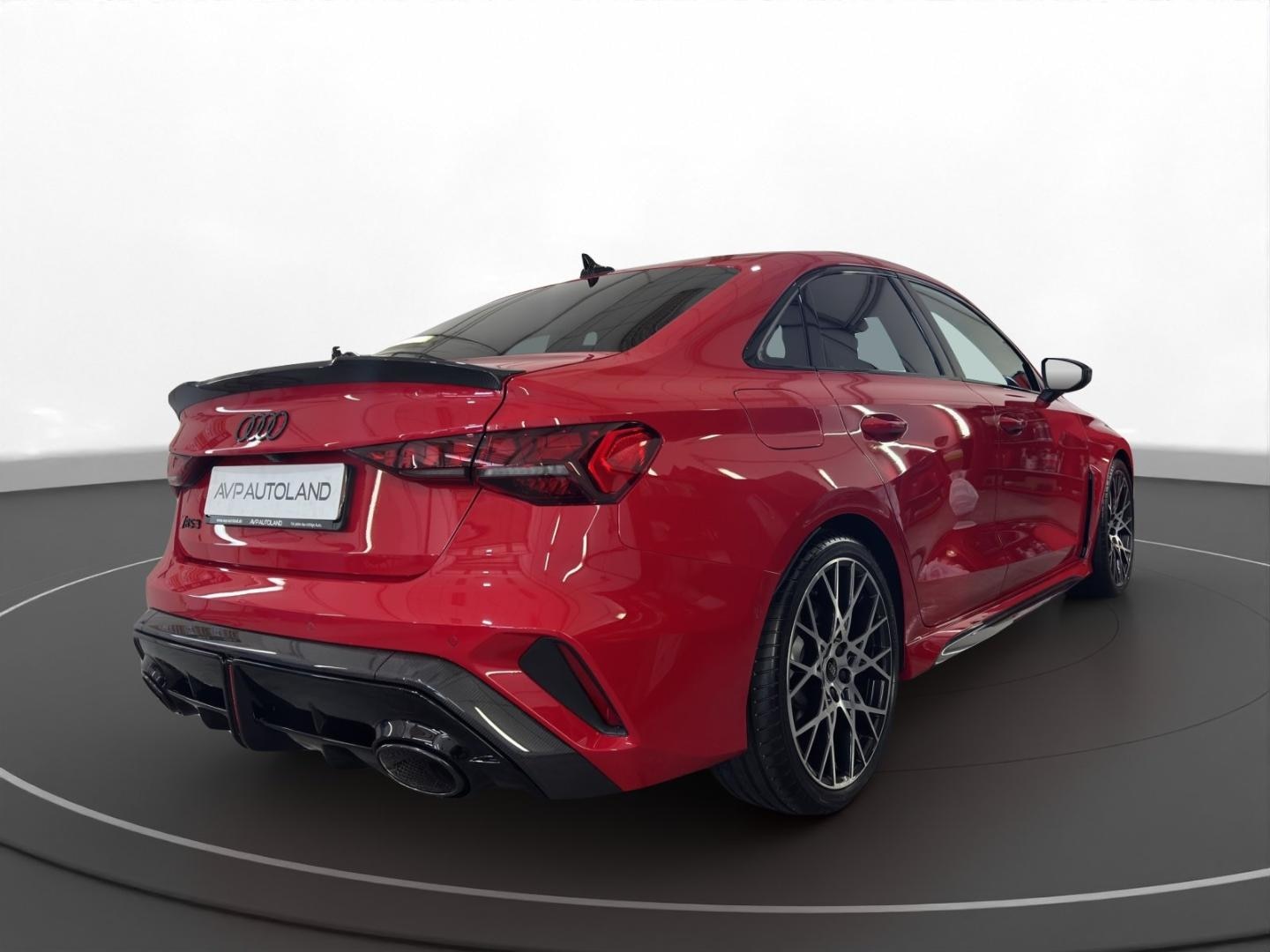 Bild über Audi RS 3 Limousine TFSI quattro 294 kW S tronic - für weitere Informationen kontaktieren Sie den Audi Partner