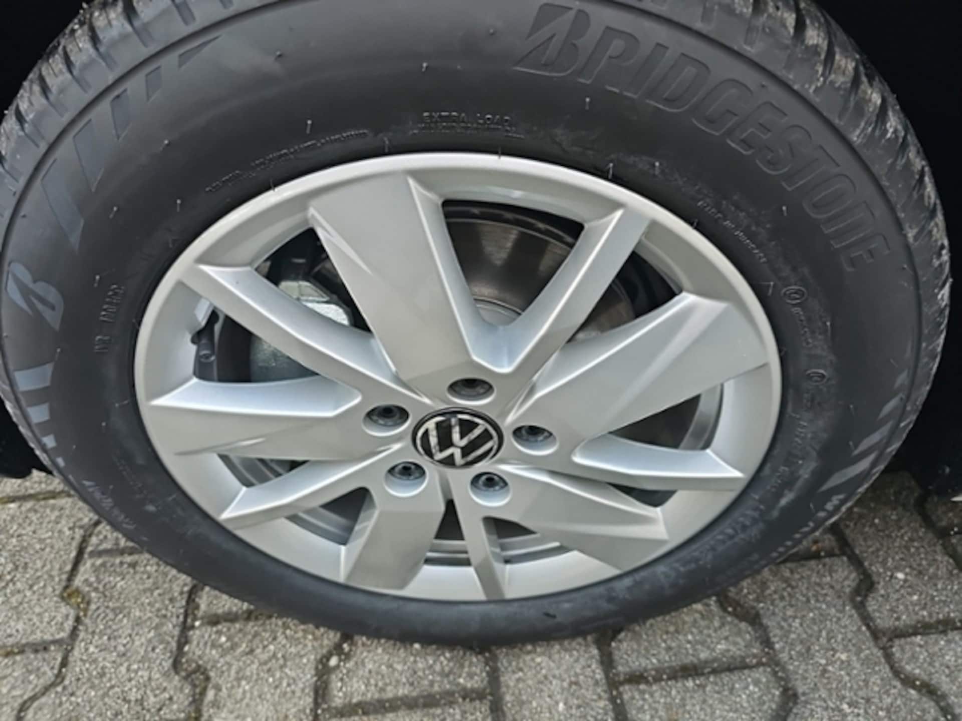 Volkswagen Caddy Basis-Modell