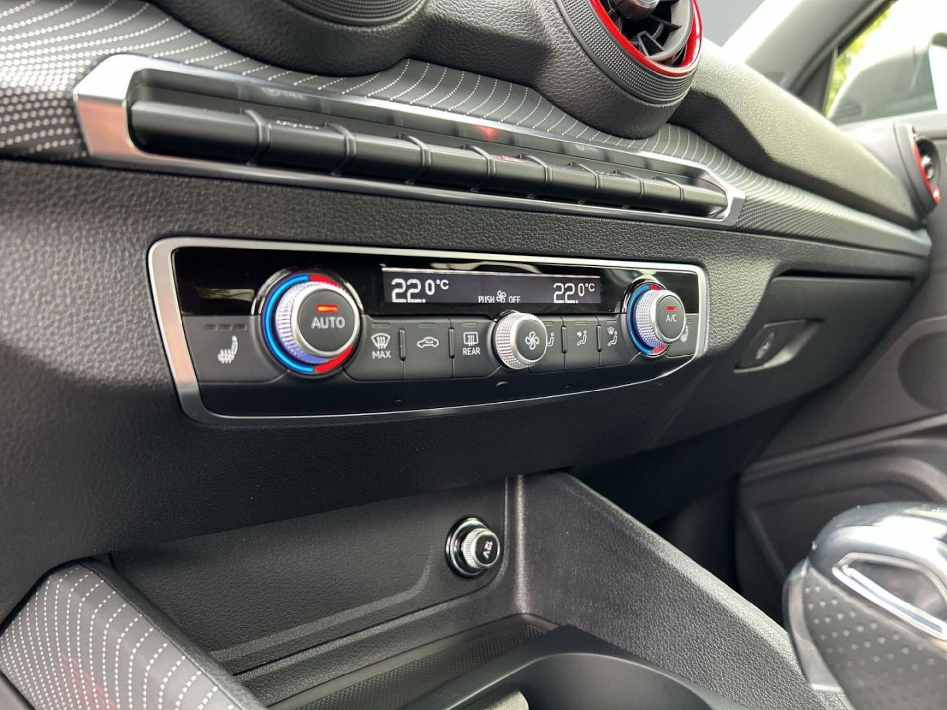 Audi Q2 S line