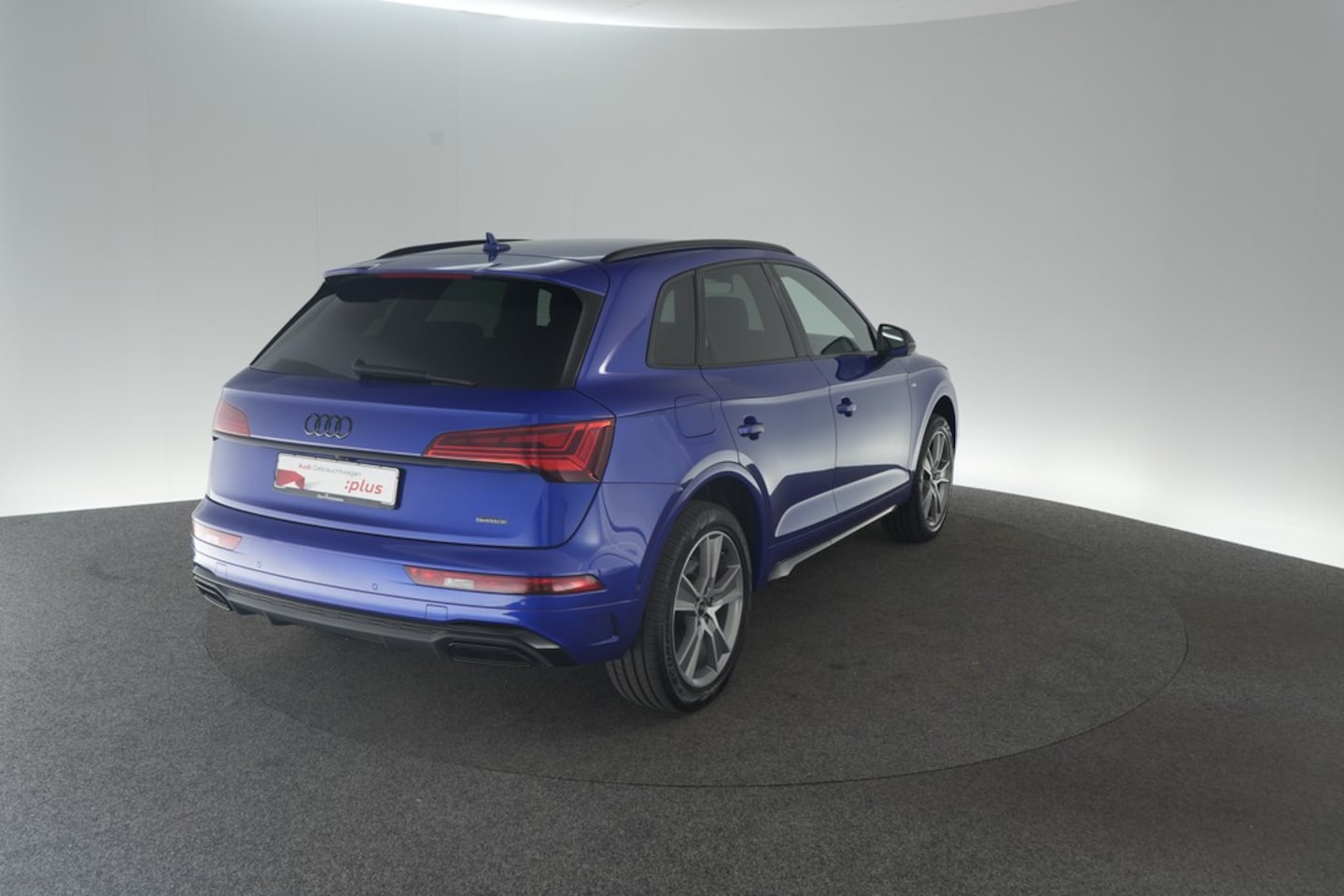 Bild über Audi Q5 TFSI e S line business 55 TFSI e quattro S tronic - für weitere Informationen kontaktieren Sie den Audi Partner