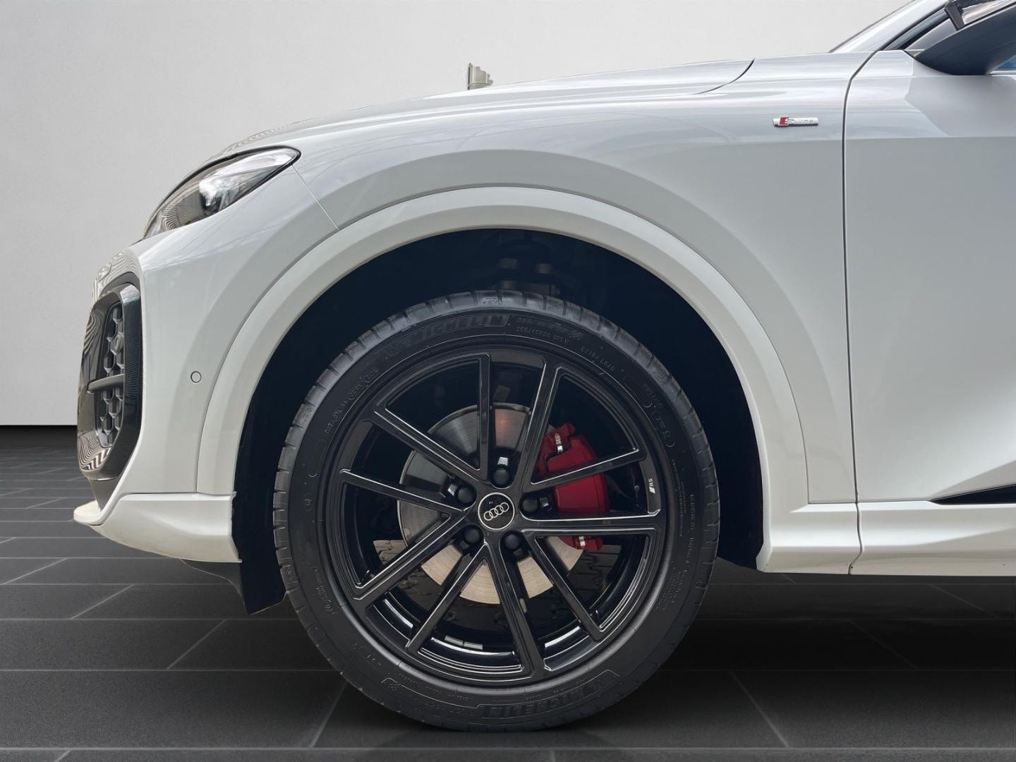 Bild über Audi Q5 SUV TFSI 150 kW S tronic - für weitere Informationen kontaktieren Sie den Audi Partner