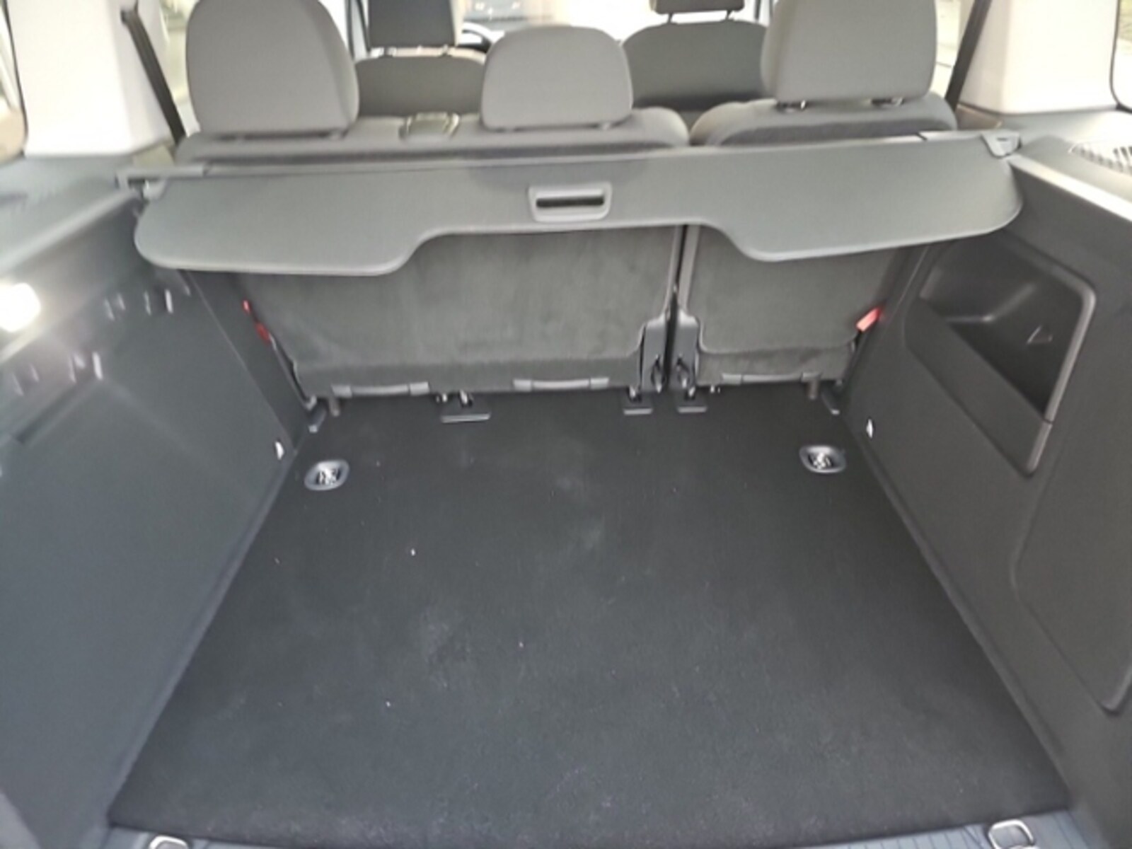 Volkswagen Caddy – Bild 9