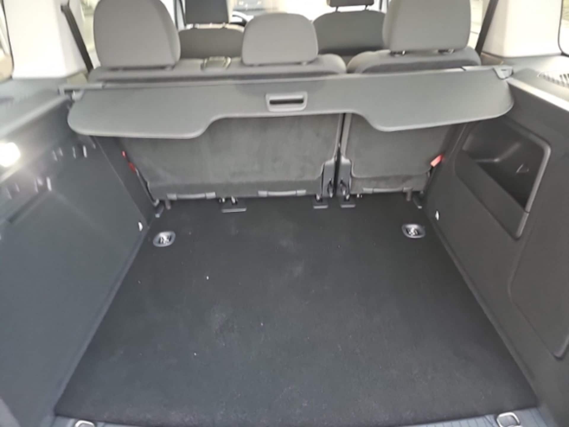 Volkswagen Caddy Basis-Modell