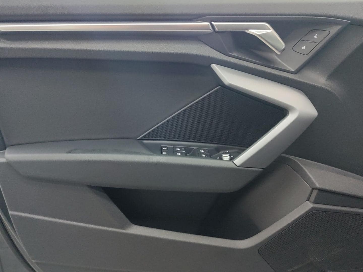 Bild über Audi A3 Sportback 35 TDI S tronic - für weitere Informationen kontaktieren Sie den Audi Partner