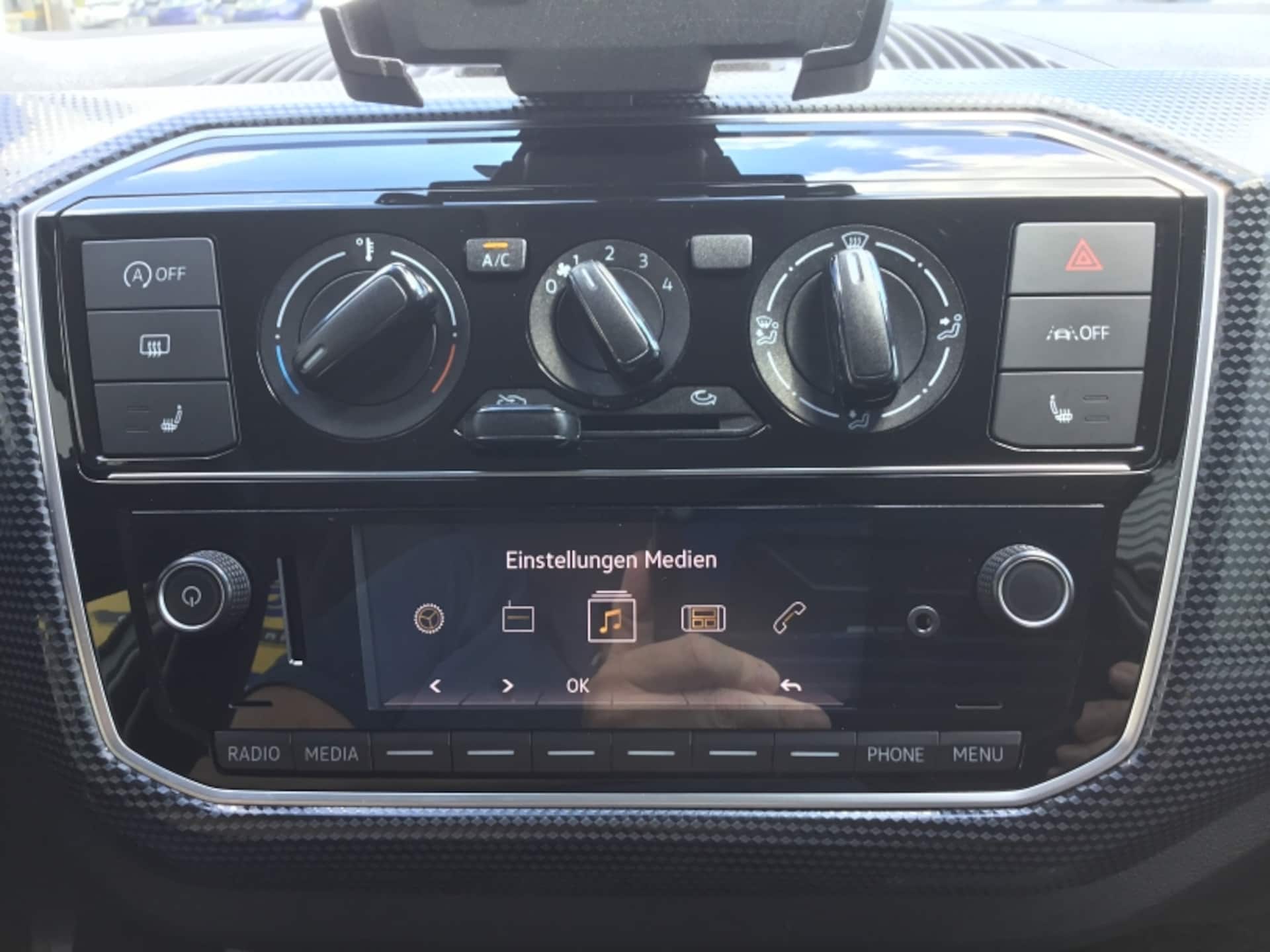 Volkswagen up! move up!