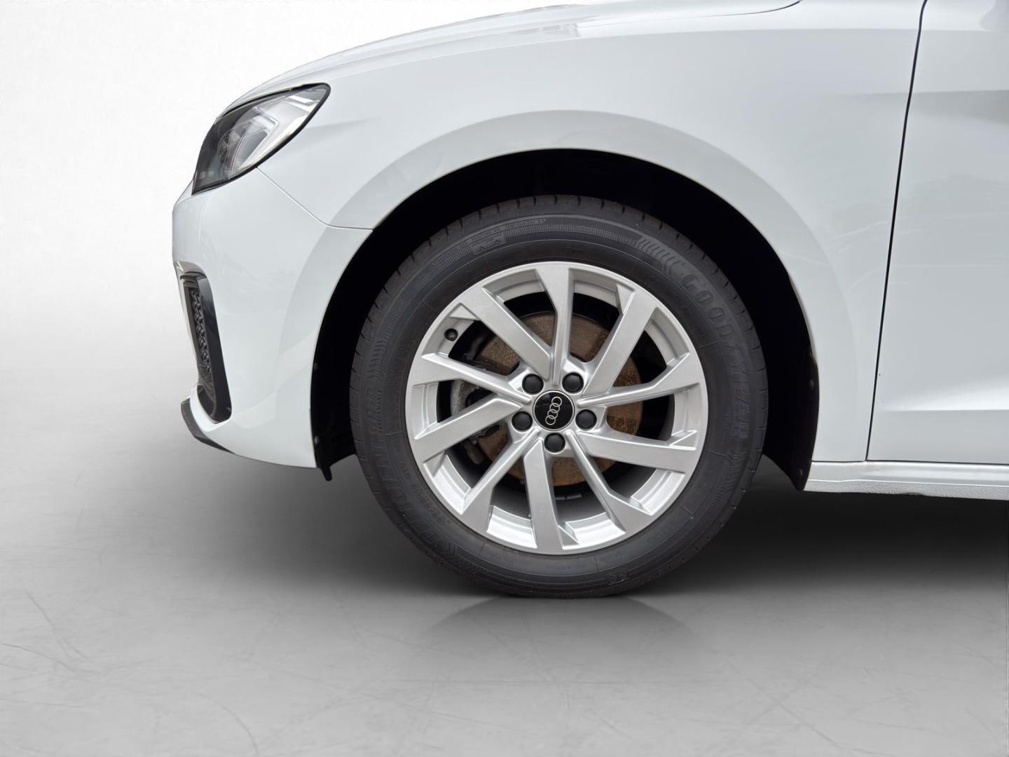 Bild über Audi A1 Sportback advanced 30 TFSI Schaltgetriebe - für weitere Informationen kontaktieren Sie den Audi Partner