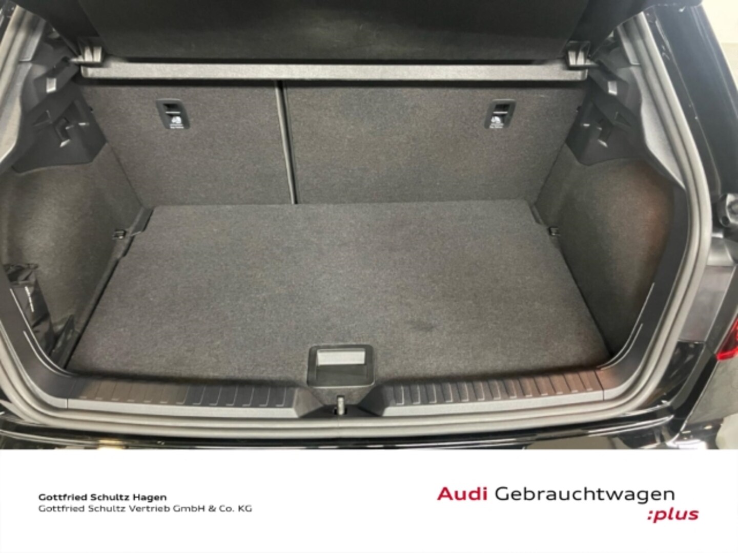 Bild über Audi A1 Sportback S line 30 TFSI S tronic - für weitere Informationen kontaktieren Sie den Audi Partner
