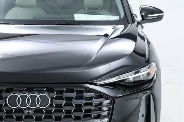 2025 Audi Q5 Premium - Photo 32