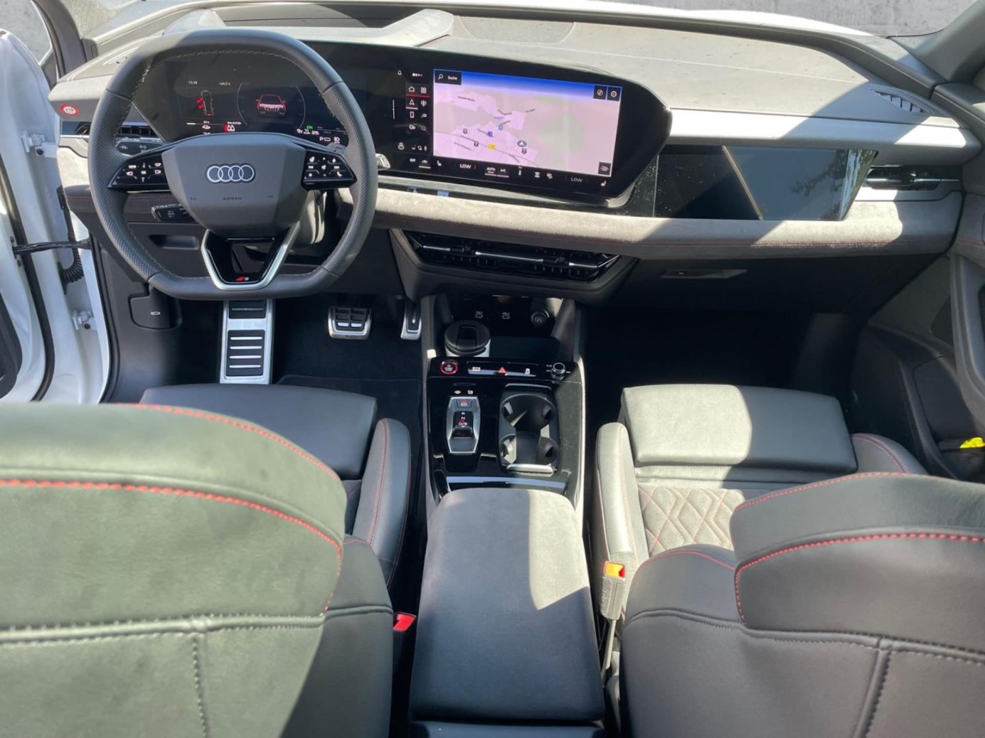 Audi SQ6 SUV e-tron