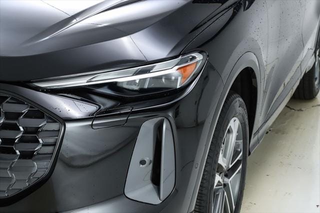 2025 Audi Q5 Premium - Photo 33