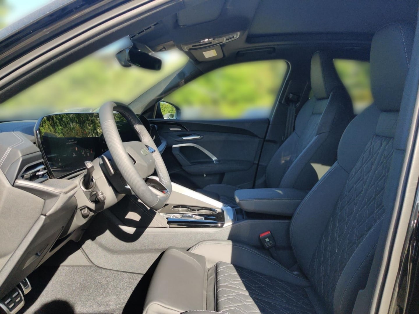 Bild über Audi SQ5 Sportback edition one mit Akzenten mythosschwarz TFSI 270 kW S tronic - für weitere Informationen kontaktieren Sie den Audi Partner