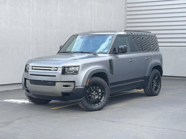 Photo of 2022 Land Rover Defender