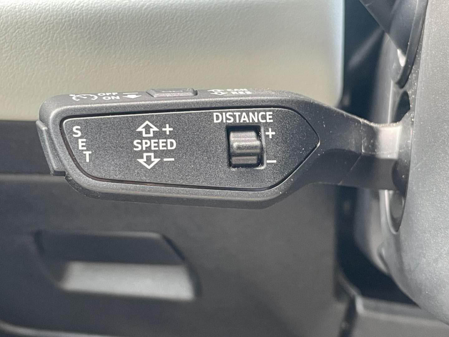 Bild über Audi A6 Avant TDI quattro 150 kW S tronic - für weitere Informationen kontaktieren Sie den Audi Partner